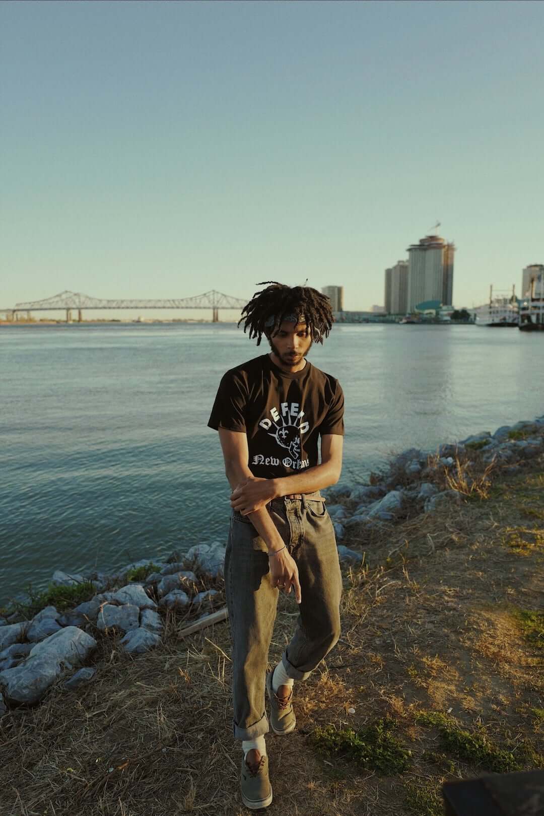 Classic T-Shirt - Shirt - DNO#color_black-white