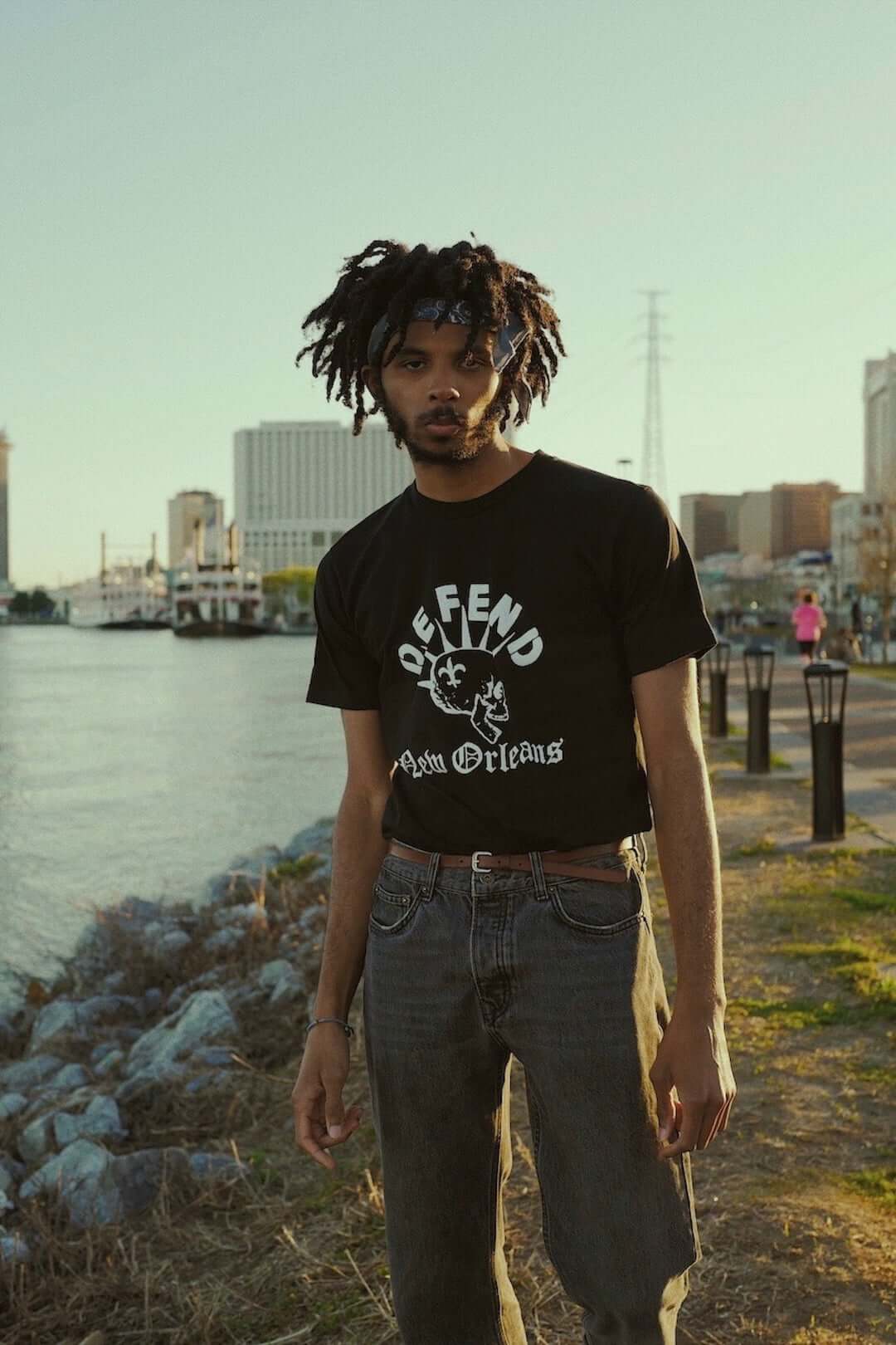 Classic T-Shirt - Shirt - DNO#color_black-white