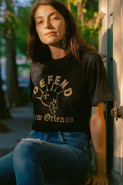 Classic T-Shirt - Shirt - DNO#color_black-gold