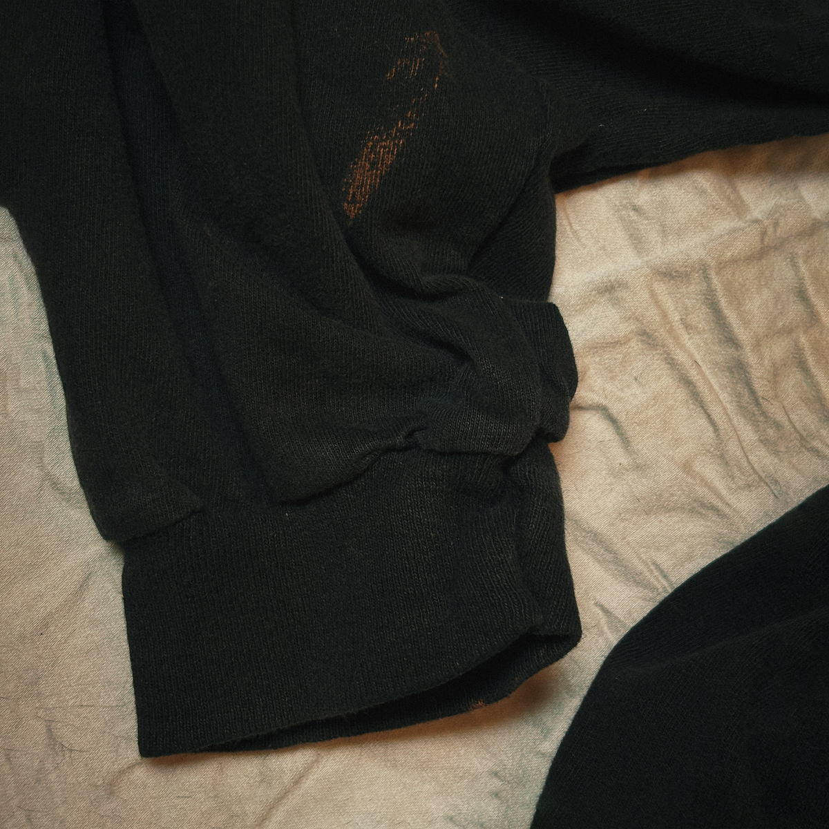 Defend Vintage Fleur-De-Lis Longsleeve