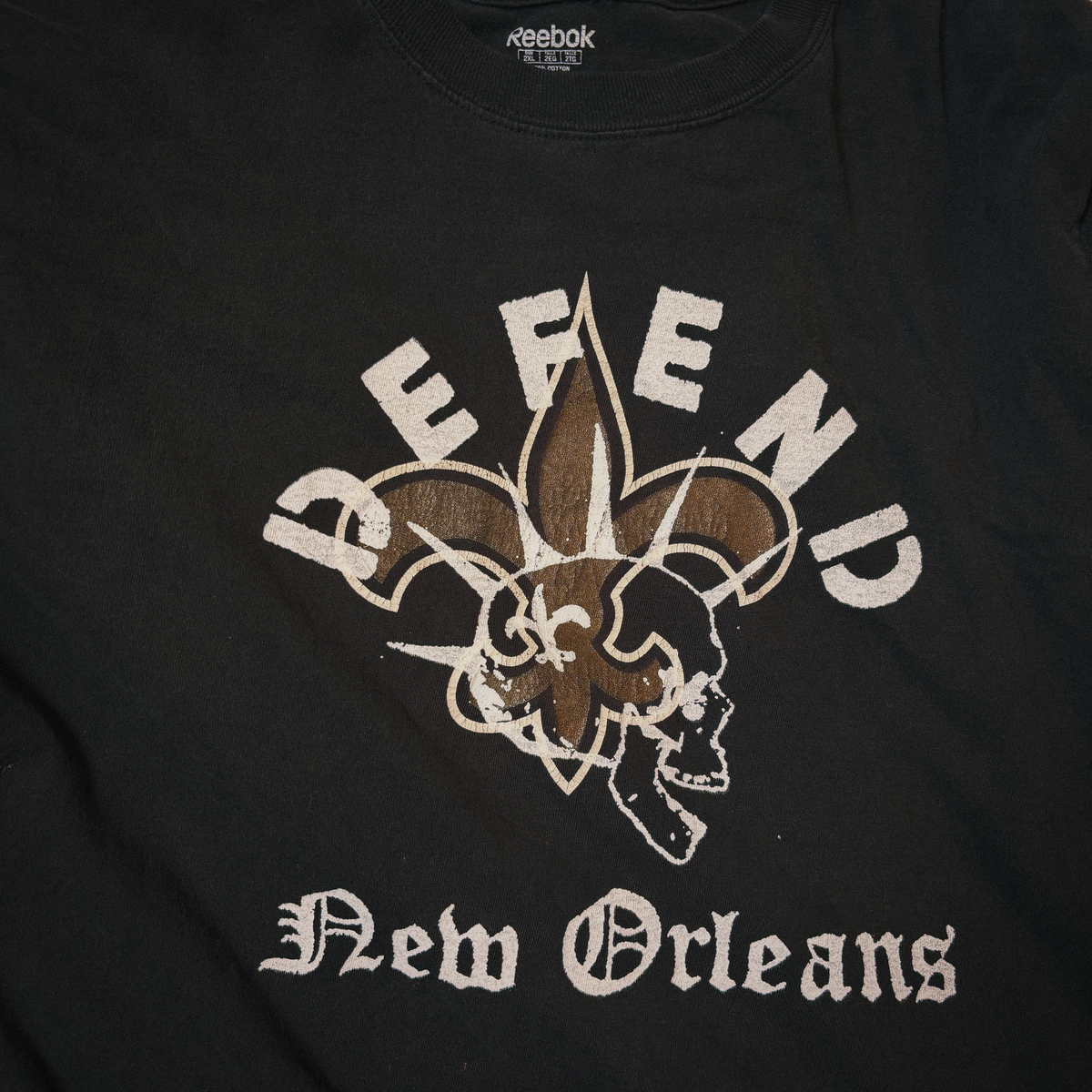 Defend Vintage Fleur-De-Lis Longsleeve